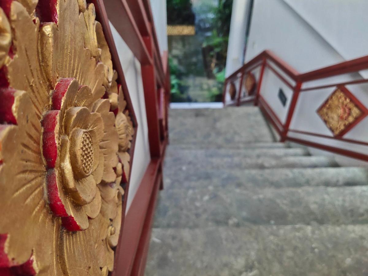 Batik Sekar Bali Guest House Убуд Экстерьер фото